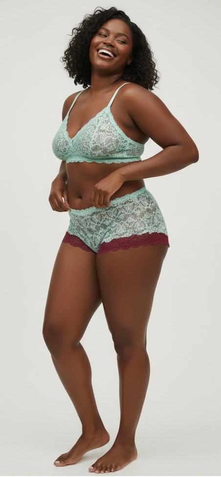 Mint lace set - model